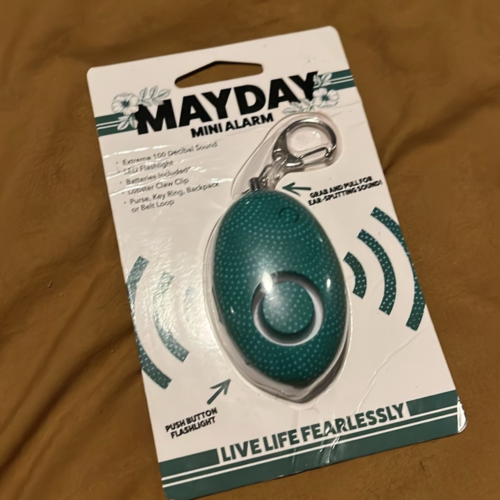 Mayday Mini Alarm Keychain - Picture 2 of 5